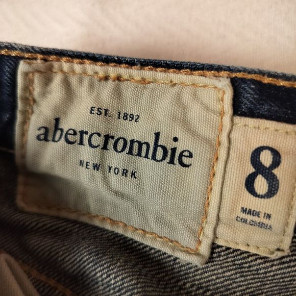 Abercrombie & Fitch Boy's Jeans. Size 8. (Waist 22.5"-24") - Picture 2 of 10